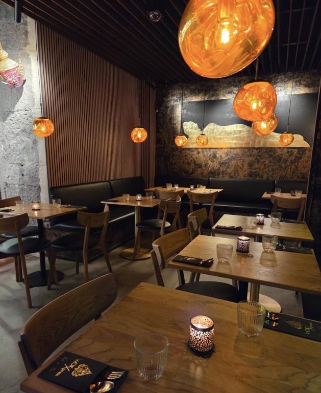 Wok Xpress ร้านอาหารไทย ในโคเปนฮาเกน เดนมาร์ก 3 สาขา ธุรกิจในไทย บริษัท ไฟเบอร์กรีน ทีวี จำกัด Fibre Green TV